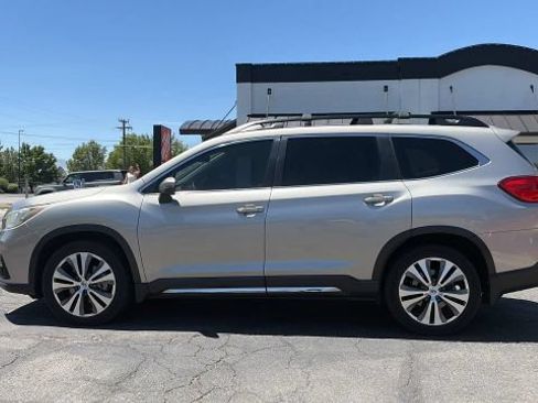 Used 2019 Subaru Ascent Limited w/ Popular Package #3 AWD/4WD image 2