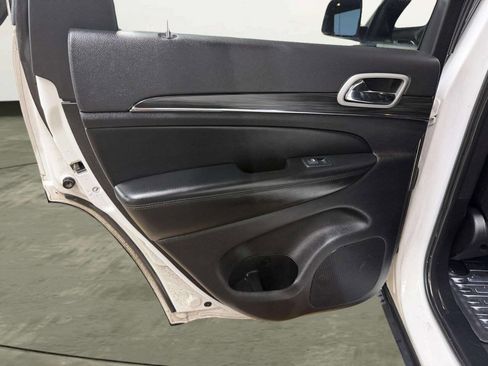 Used 2021 Jeep Grand Cherokee Limited image 22