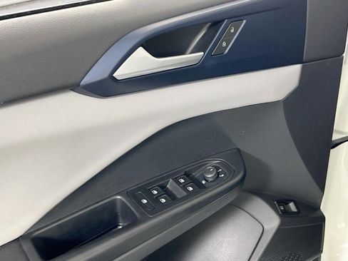 Used 2022 Volkswagen Taos SE image 18