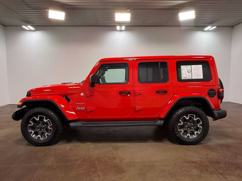 Used 2024 Jeep Wrangler Unlimited Sahara w/ Safety Group AWD/4WD image 6