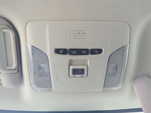 Used 2022 Toyota Corolla LE image 21