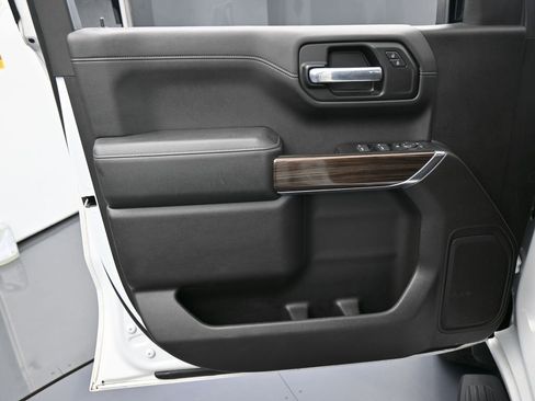 Used 2020 Chevrolet Silverado 1500 LT w/ All-Star Edition image 13