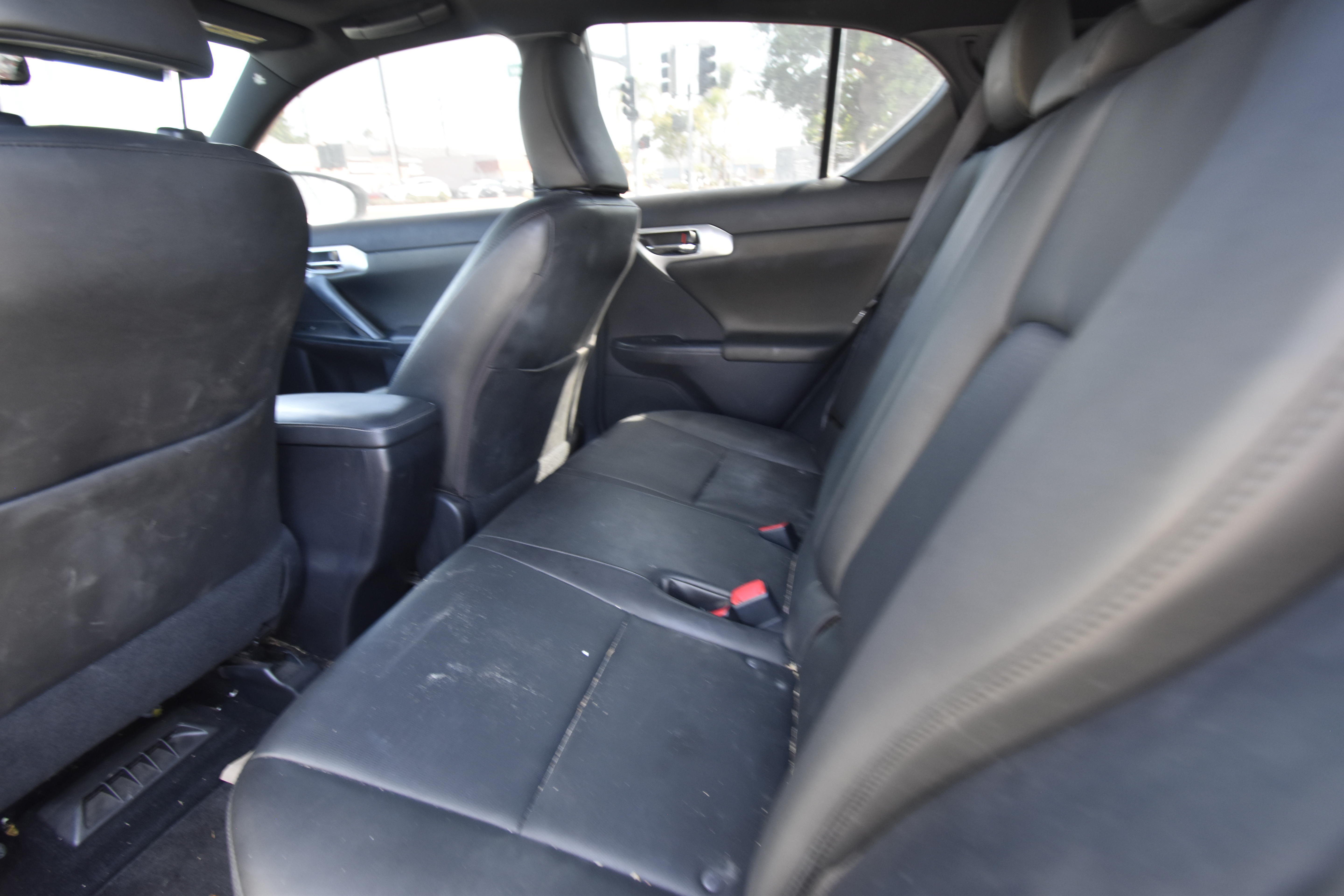 Used 2012 Lexus CT 200h Premium w/ Premium Audio Pkg (F Sport) FWD image 10