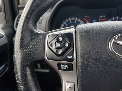 Used 2016 Toyota 4Runner Limited image 22