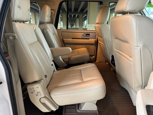 Used 2017 Ford Expedition EL Limited w/ Equipment Group 301A RWD image 28
