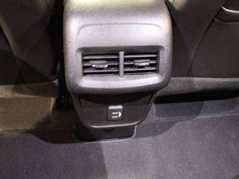 Used 2022 Chevrolet Equinox RS image 34