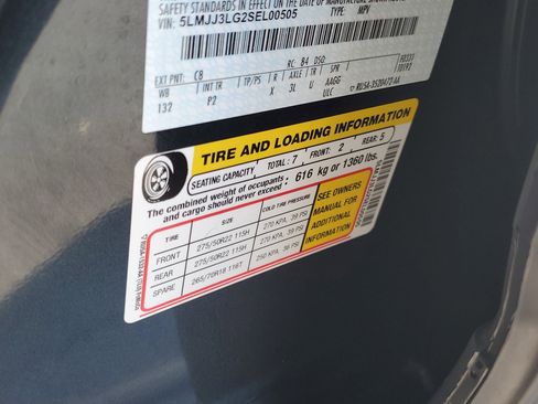 Used 2025 Lincoln Navigator L Reserve w/ Jet Appearance Package image 30