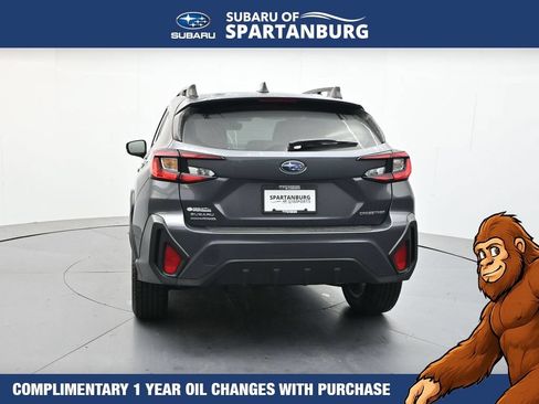 Used 2024 Subaru Crosstrek 2.0i Premium w/ Crosstrek Mirror Package AWD/4WD image 7