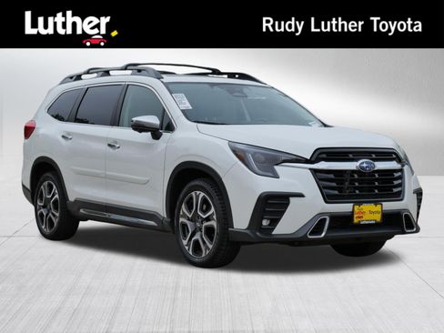 Used 2023 Subaru Ascent Touring AWD/4WD image 1