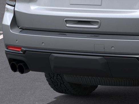 New 2026 Chevrolet Suburban Z71 w/ Comfort Package image 14