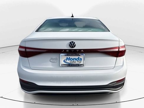 Used 2025 Volkswagen Jetta S image 6