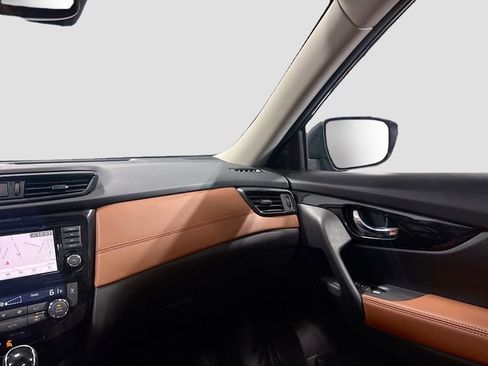 Used 2018 Nissan Rogue SL w/ Premium Package AWD/4WD image 25