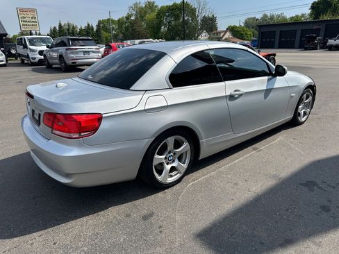 Used 2010 BMW 328i Convertible RWD image 4