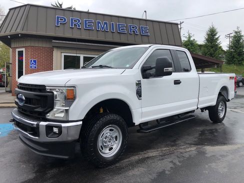 Used 2022 Ford F250 XL w/ Power Equipment Group AWD/4WD image 9