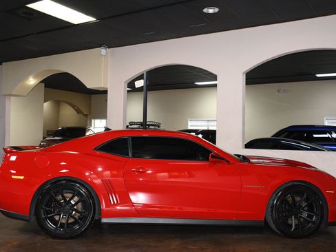 Used 2013 Chevrolet Camaro ZL1 w/ Gray Stripe Package RWD image 52