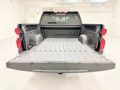 Certified 2023 Chevrolet Silverado 1500 High Country w/ High Country Premium Package AWD/4WD image 25