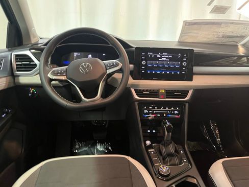 New 2026 Volkswagen Taos SE AWD/4WD image 19