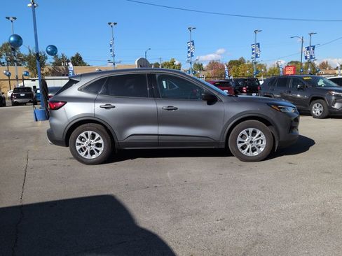 Certified 2025 Ford Escape Active FWD image 3