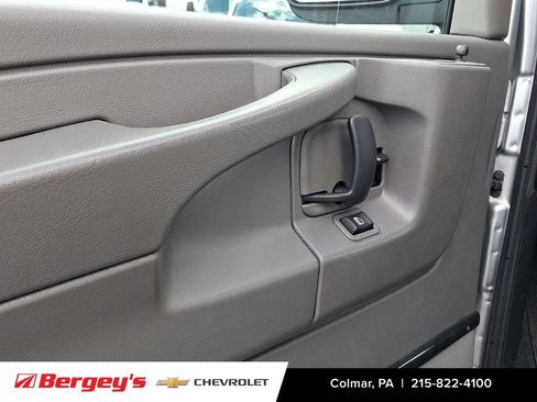 Used 2014 Chevrolet Express 1500 image 22