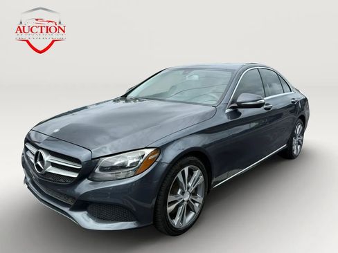 Used 2015 Mercedes-Benz C 300 4MATIC Sedan image 1