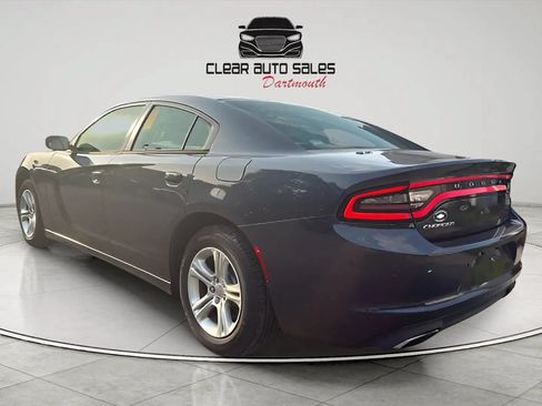 Used 2016 Dodge Charger SE w/ Popular Equipment Group RWD image 4