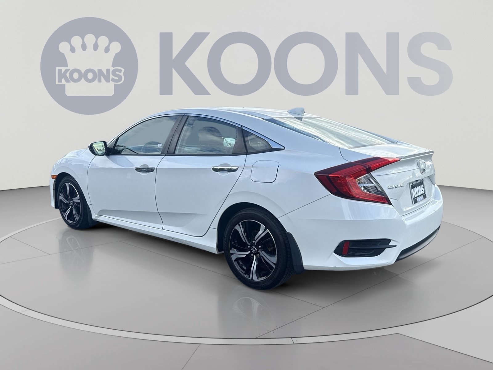 Used 2017 Honda Civic Touring image 8