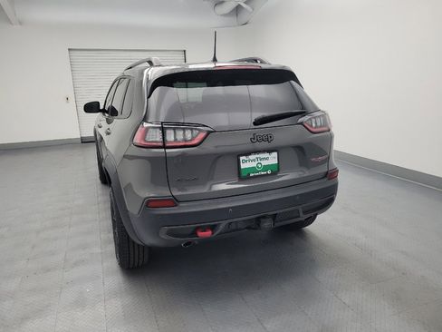 Used 2019 Jeep Cherokee Trailhawk w/ Comfort/Convenience Group AWD/4WD image 6