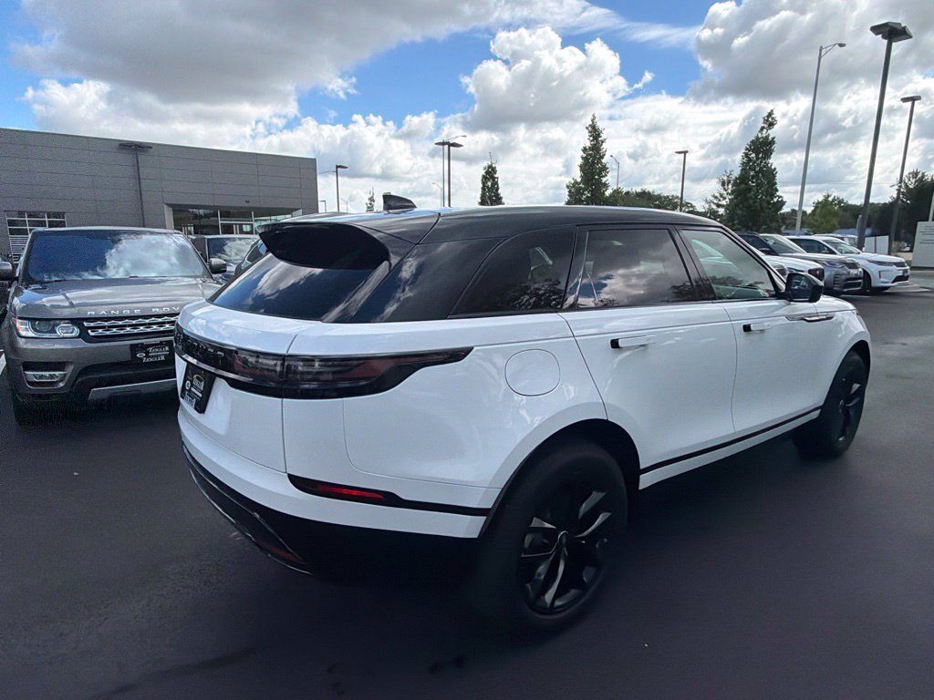 Used 2025 Land Rover Range Rover Velar Dynamic SE AWD/4WD image 5