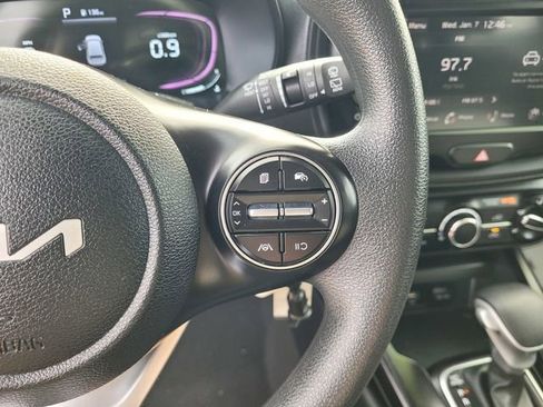 Used 2023 Kia Soul LX image 20