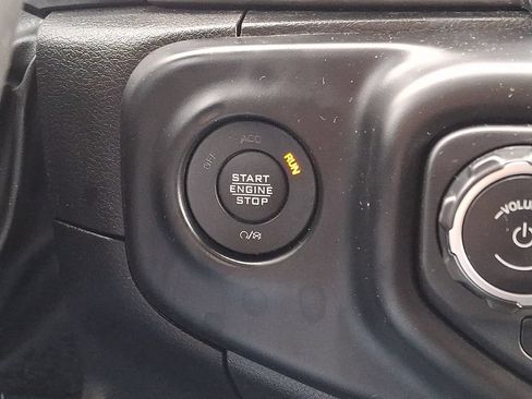 Used 2022 Jeep Wrangler Unlimited Sport AWD/4WD image 22