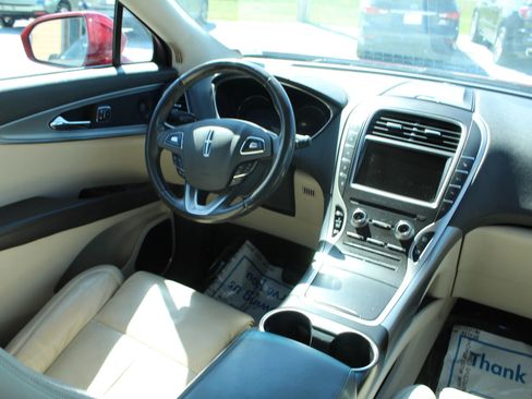 Used 2016 Lincoln MKX Reserve w/ Technology Package image 29