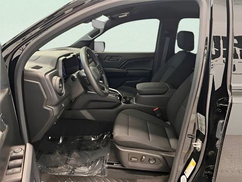 Certified 2024 Chevrolet Colorado Trail Boss w/ Technology Package AWD/4WD image 17