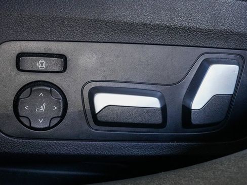 Used 2023 BMW M3 Competition w/ Executive Package image 34