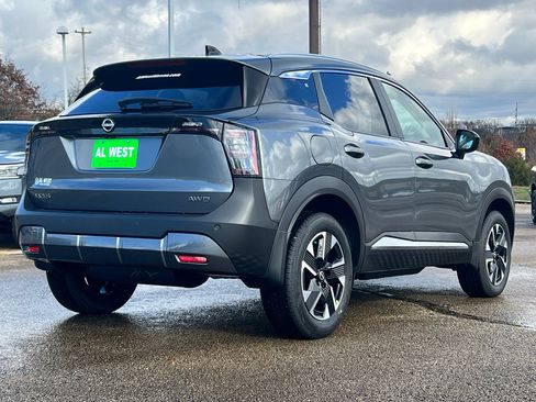 New 2026 Nissan Kicks SV w/ SV Premium Package image 5