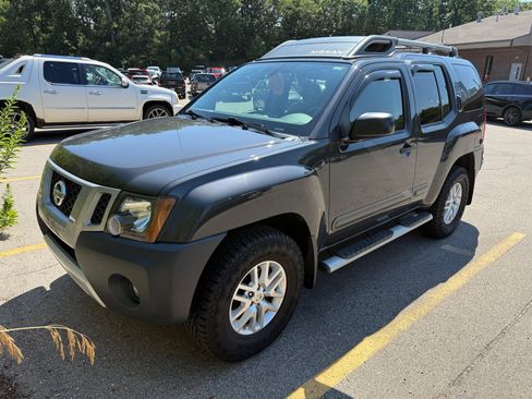 Used 2015 Nissan Xterra S w/ Value Package AWD/4WD image 5