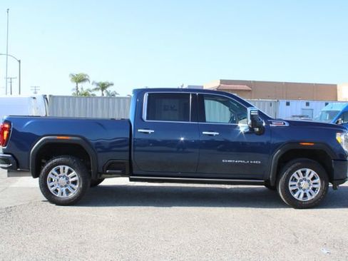 Used 2023 GMC Sierra 3500 Denali w/ Denali Ultimate Package AWD/4WD image 3