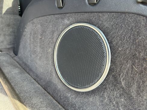 Used 2015 Jeep Grand Cherokee Overland image 9