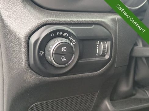 Used 2023 Jeep Gladiator Sport AWD/4WD image 13