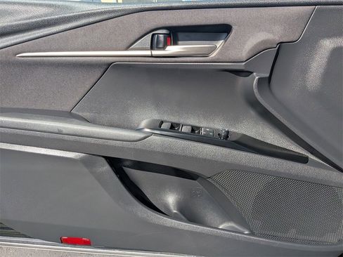 Used 2025 Toyota Camry LE image 11