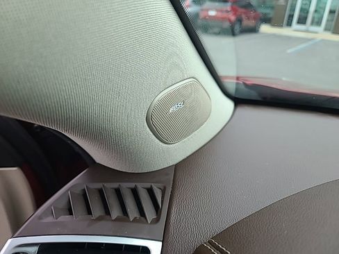 Used 2016 Cadillac SRX Luxury w/ Driver Awareness Package image 19