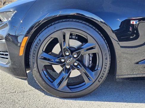 Used 2020 Chevrolet Camaro SS image 11