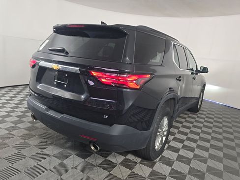Used 2023 Chevrolet Traverse LT AWD/4WD image 3