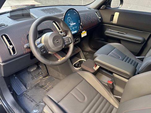 New 2026 MINI Cooper Countryman SE w/ Comfort Package Max image 8