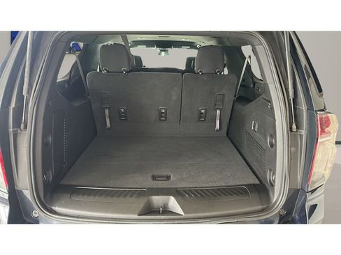 Used 2023 Chevrolet Suburban LS image 20