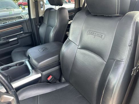 Used 2017 RAM 1500 Laramie w/ Convenience Group image 12