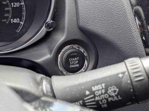 Used 2025 Mitsubishi Outlander Sport SE AWD/4WD image 24