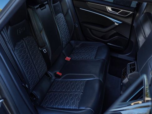 Used 2022 Audi RS 7 Sportback image 25