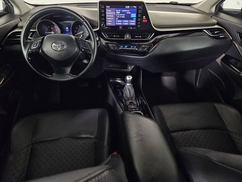 Used 2020 Toyota C-HR Limited FWD image 6