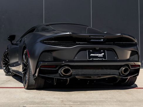 Used 2022 McLaren GT image 6