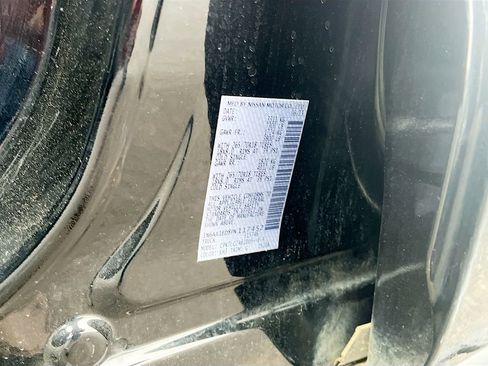 Used 2023 Nissan Titan SV w/ SV Convenience Package image 31